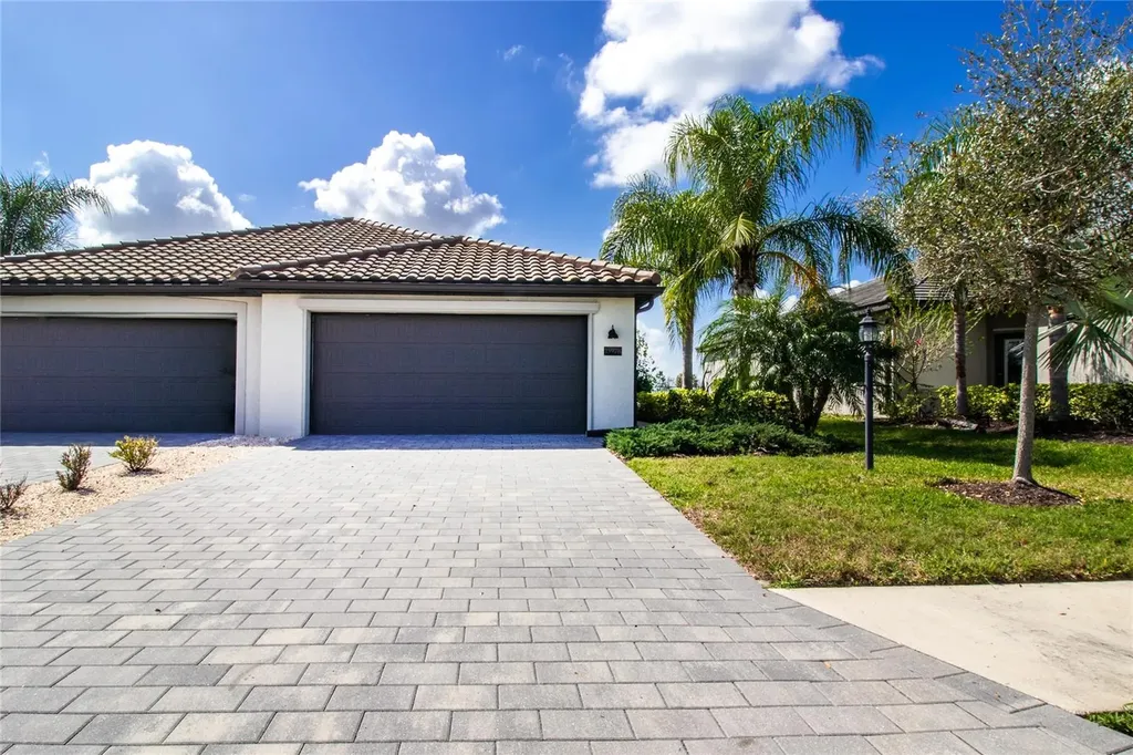 15978 Clear Skies Place Bradenton FL 34211