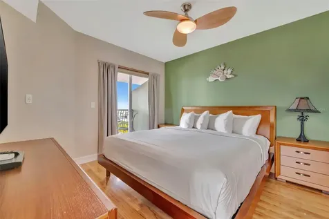 11605 Gulf Boulevard Treasure Island FL 33706