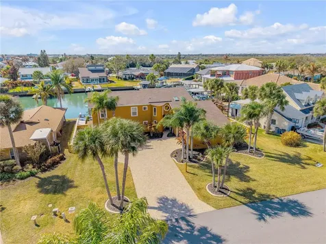 102 Via Duomo New Smyrna Beach FL 32169