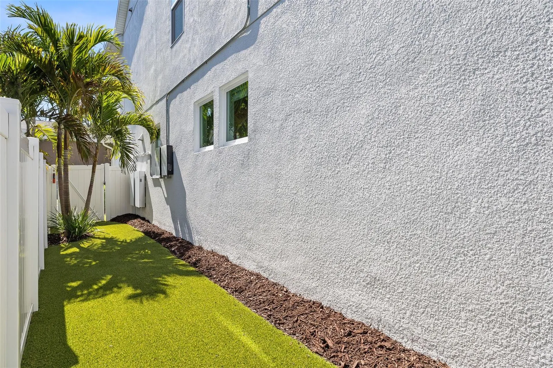 3713 W Leona Street Tampa FL 33629