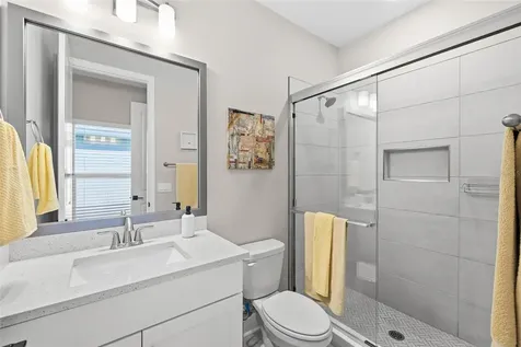 3713 W Leona Street Tampa FL 33629