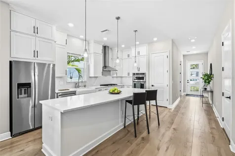 3713 W Leona Street Tampa FL 33629