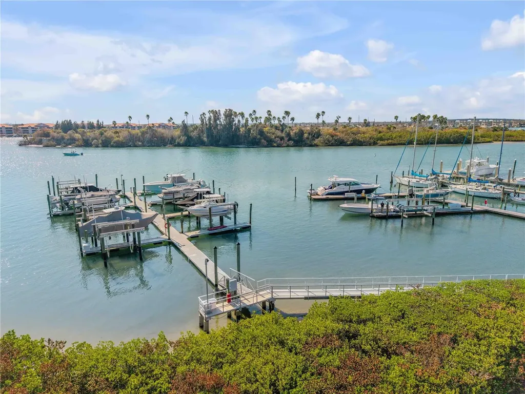 135 Marina Bay Drive New Smyrna Beach FL 32169