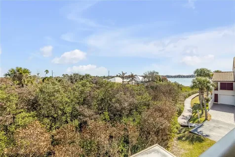 135 Marina Bay Drive New Smyrna Beach FL 32169