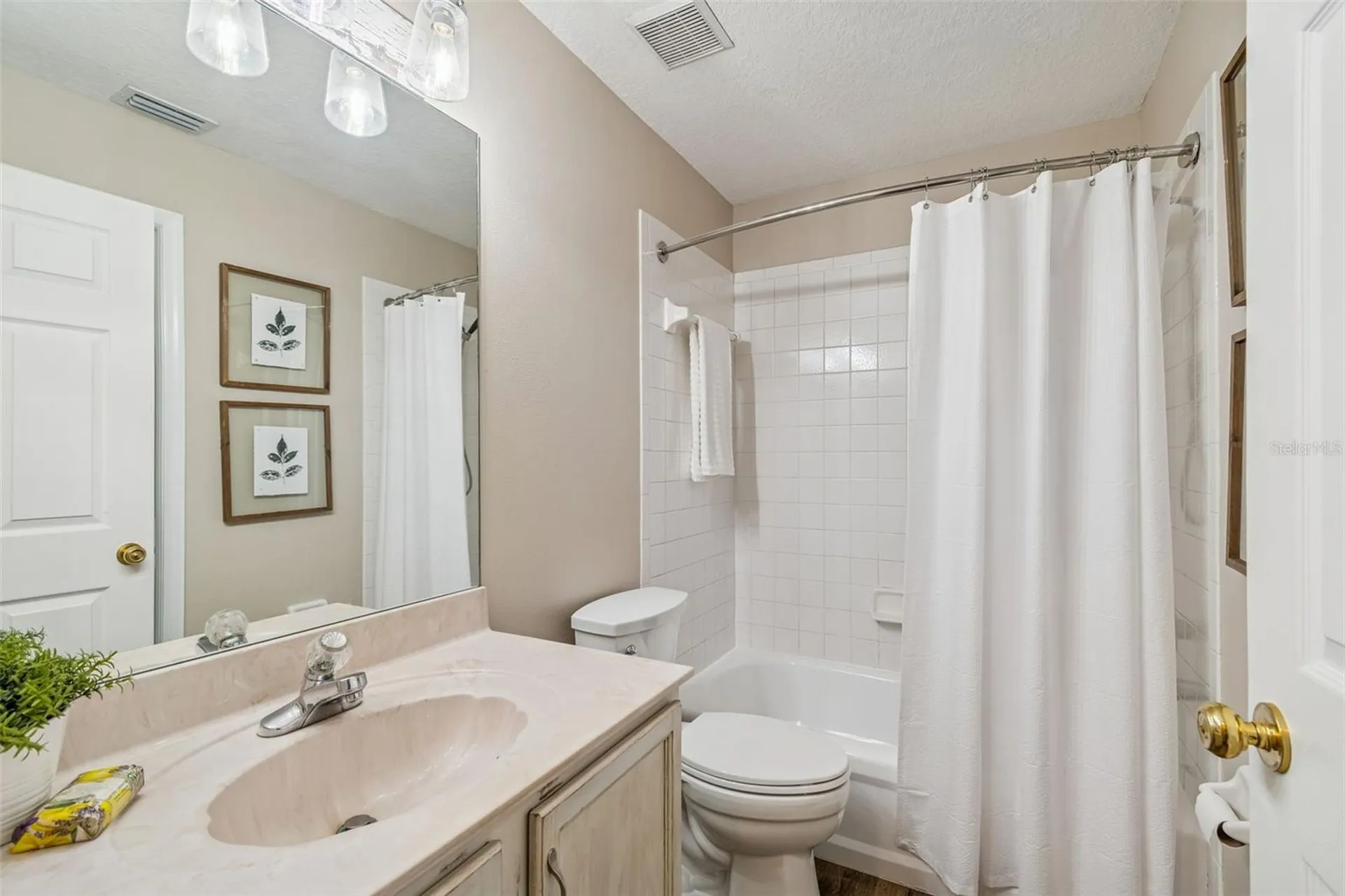 1744 Mapleleaf Boulevard Oldsmar FL 34677