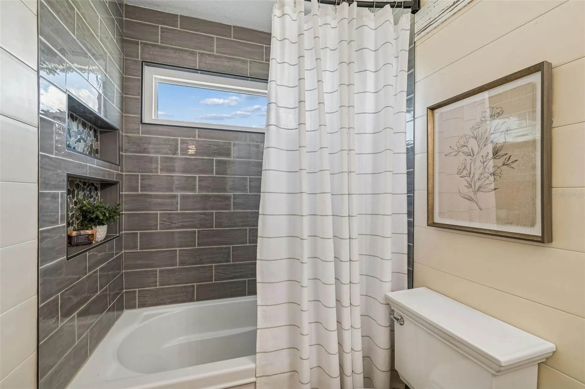 1744 Mapleleaf Boulevard Oldsmar FL 34677