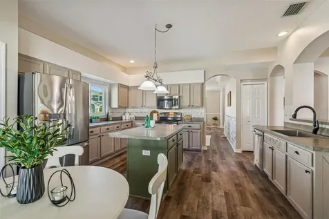 1744 Mapleleaf Boulevard Oldsmar FL 34677