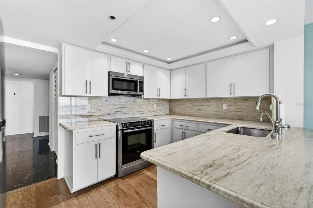 770 S Palm Avenue Sarasota FL 34236