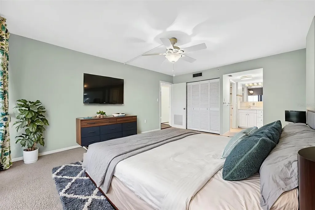 770 S Palm Avenue Sarasota FL 34236