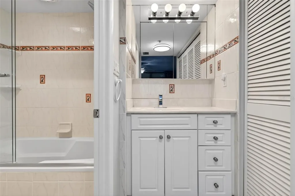 770 S Palm Avenue Sarasota FL 34236
