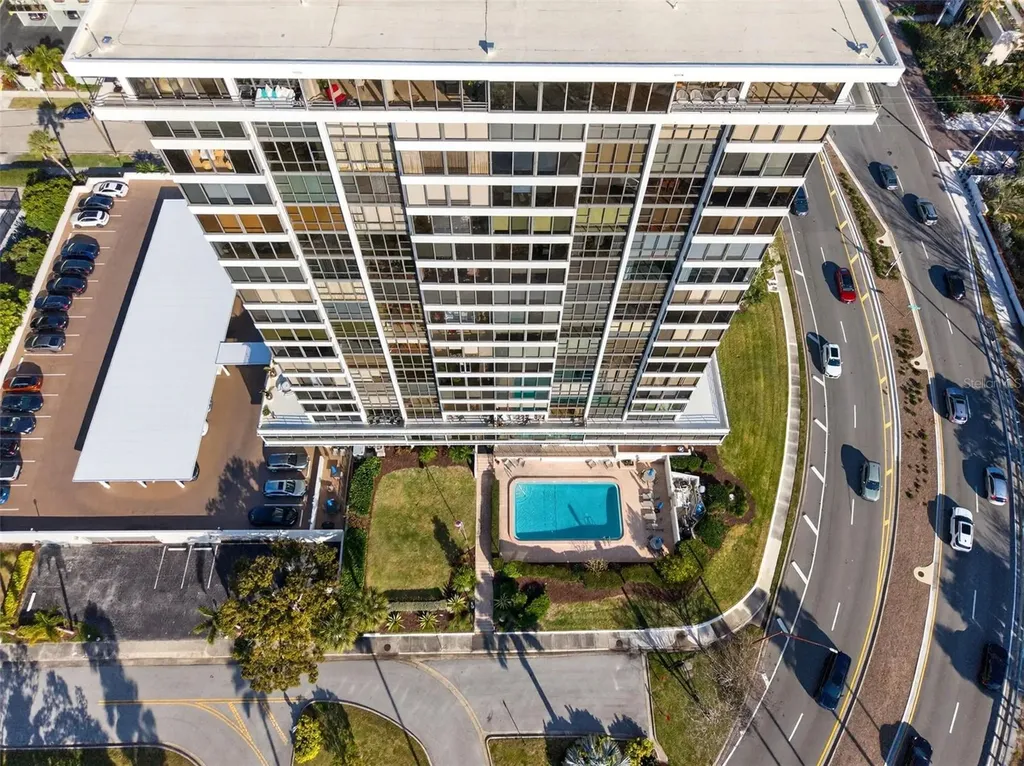 770 S Palm Avenue Sarasota FL 34236