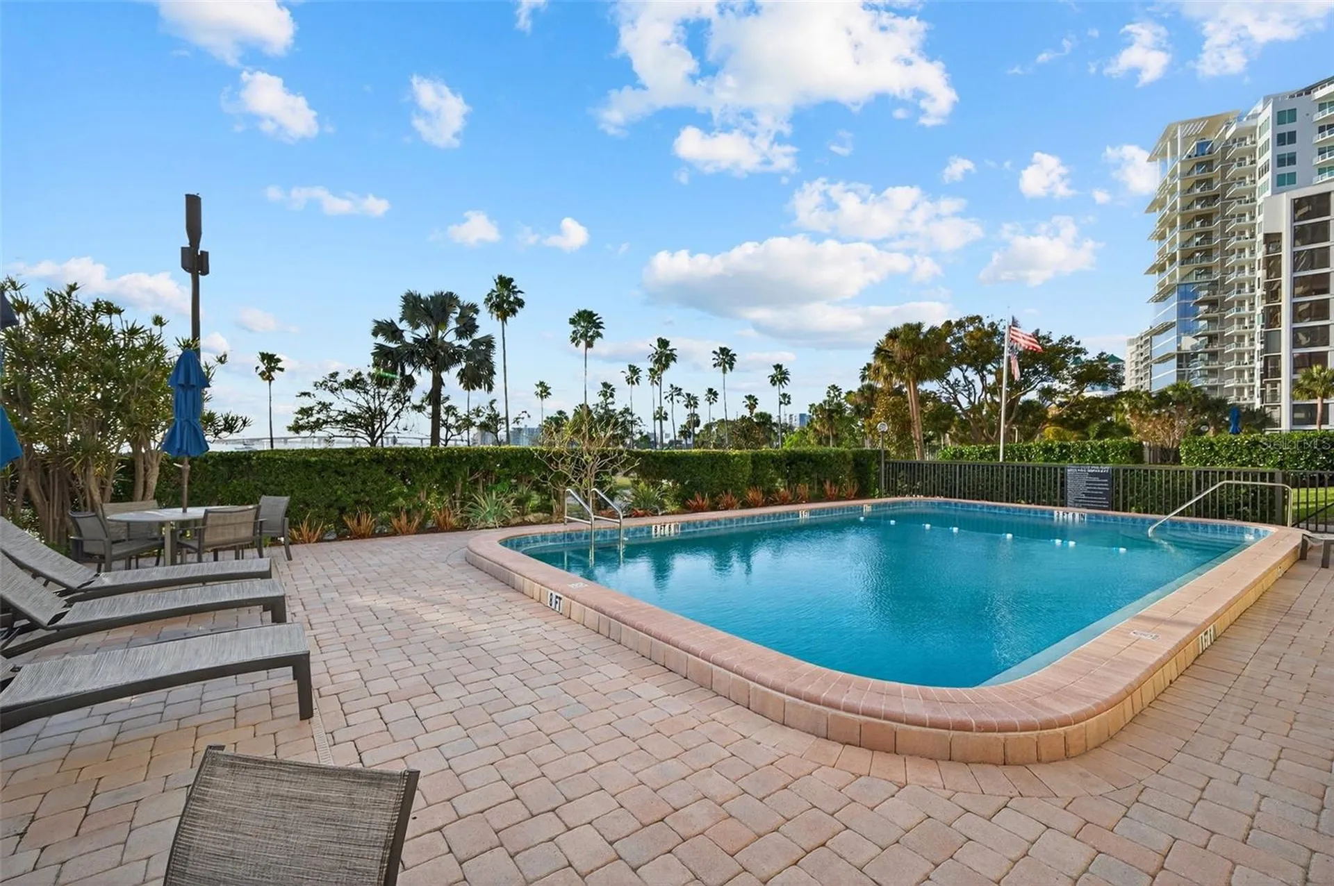 770 S Palm Avenue Sarasota FL 34236