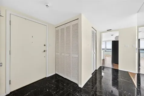 770 S Palm Avenue Sarasota FL 34236