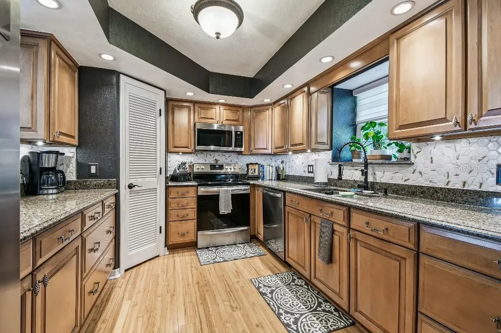 6408 Running Bear Drive Lakeland FL 33813