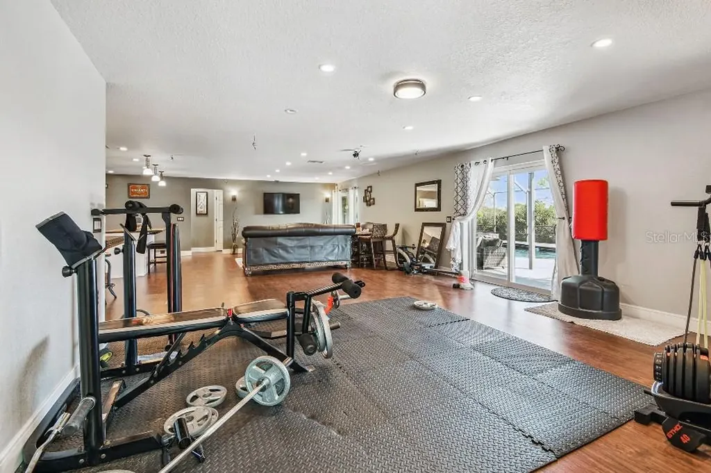 6408 Running Bear Drive Lakeland FL 33813