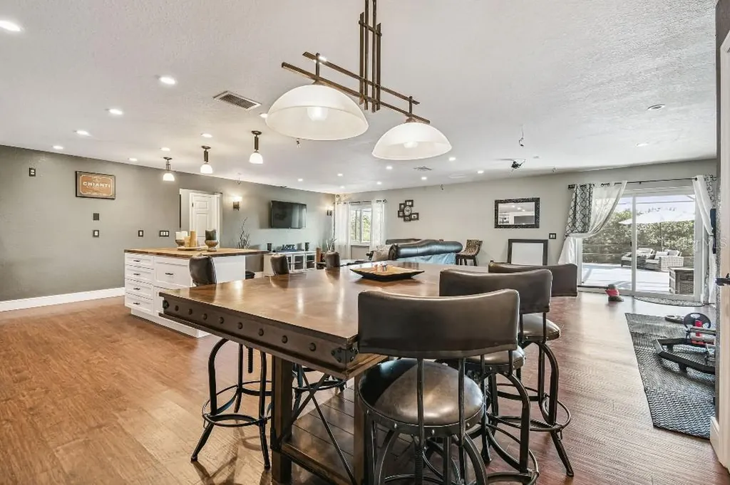 6408 Running Bear Drive Lakeland FL 33813