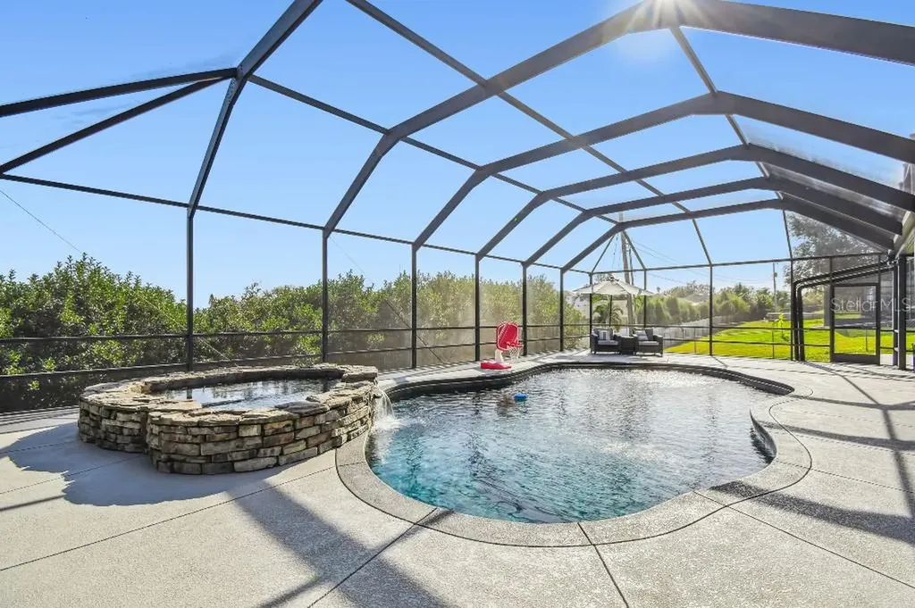 6408 Running Bear Drive Lakeland FL 33813