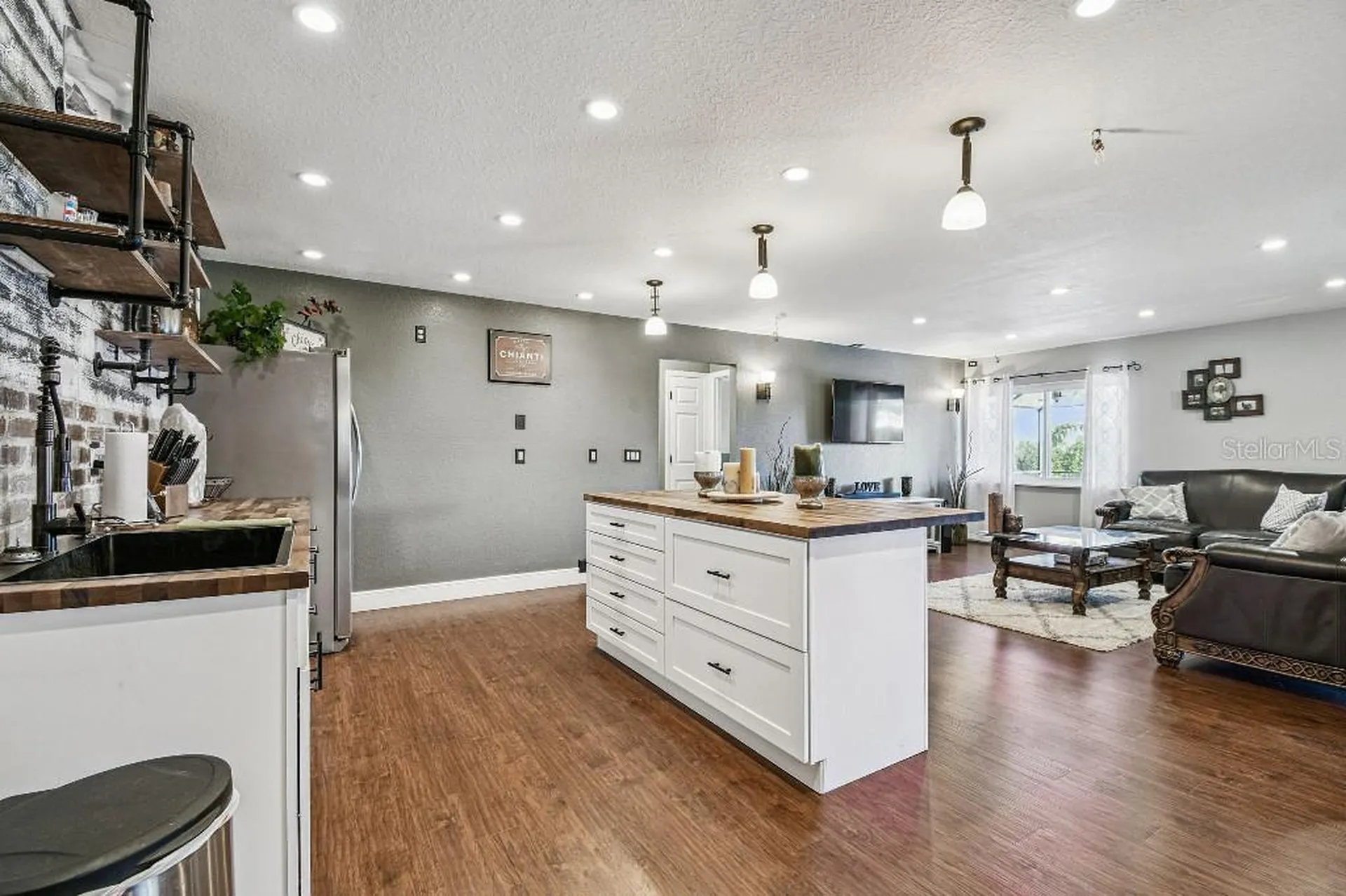 6408 Running Bear Drive Lakeland FL 33813