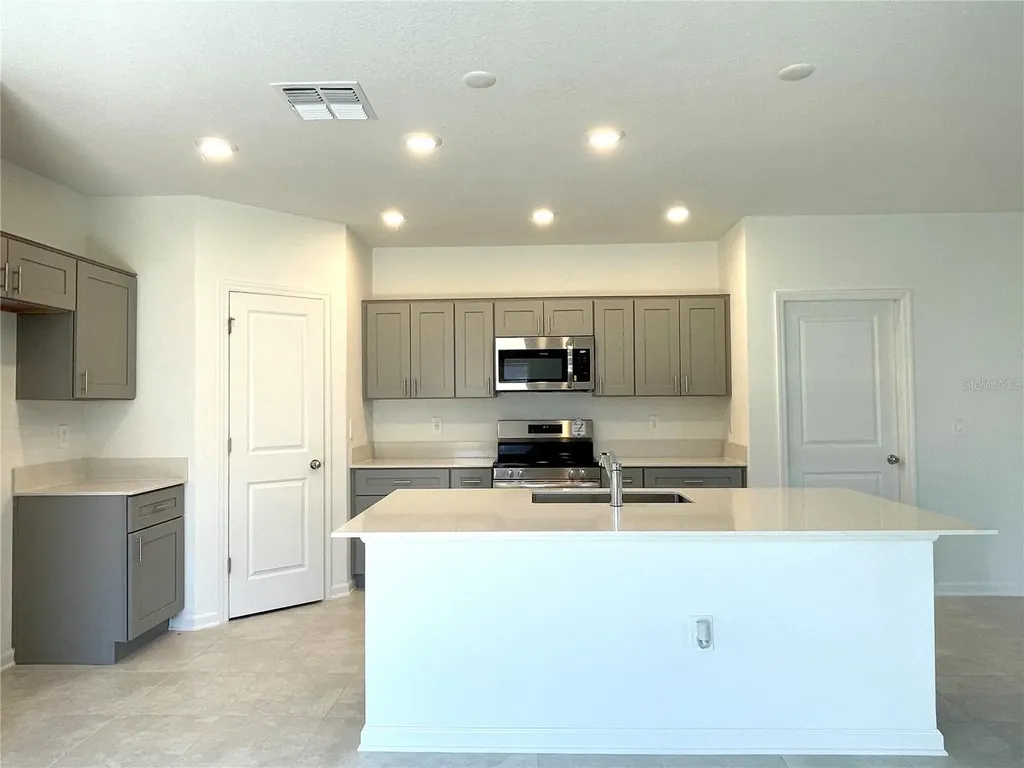 1784 Foreman Road Eagle Lake FL 33839