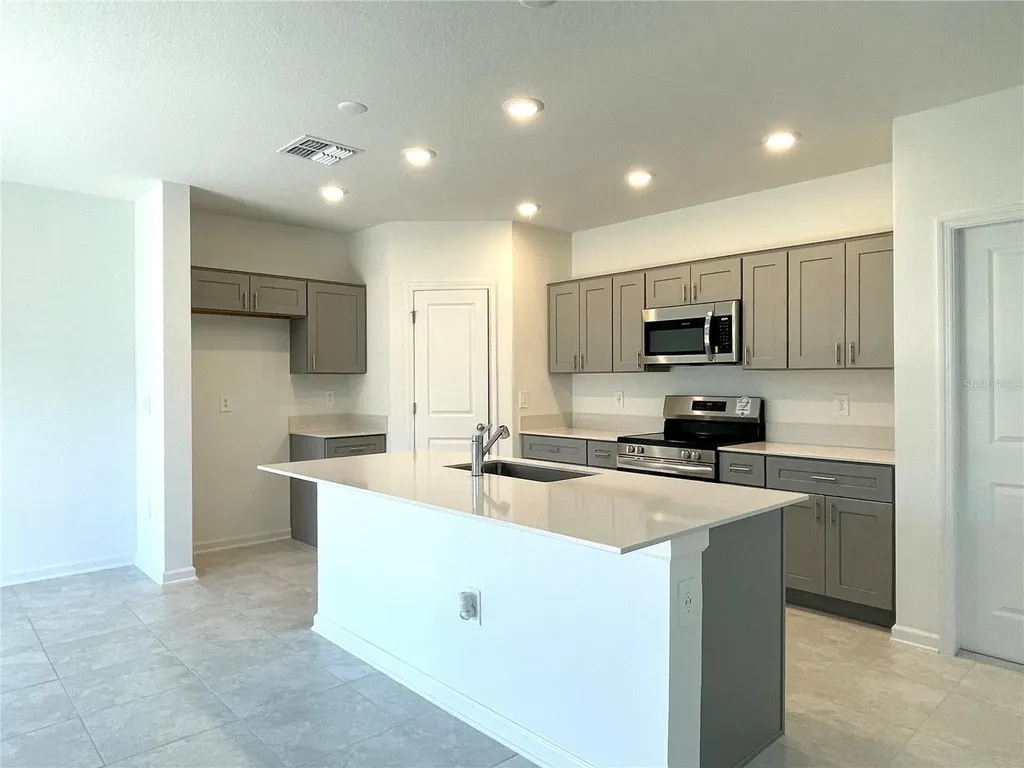1784 Foreman Road Eagle Lake FL 33839