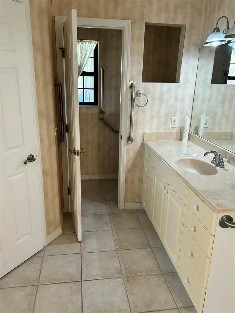 19112 NW 156th Avenue Alachua FL 32615