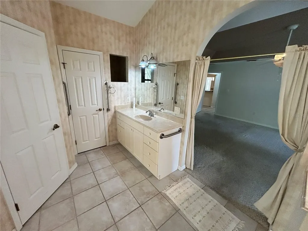 19112 NW 156th Avenue Alachua FL 32615