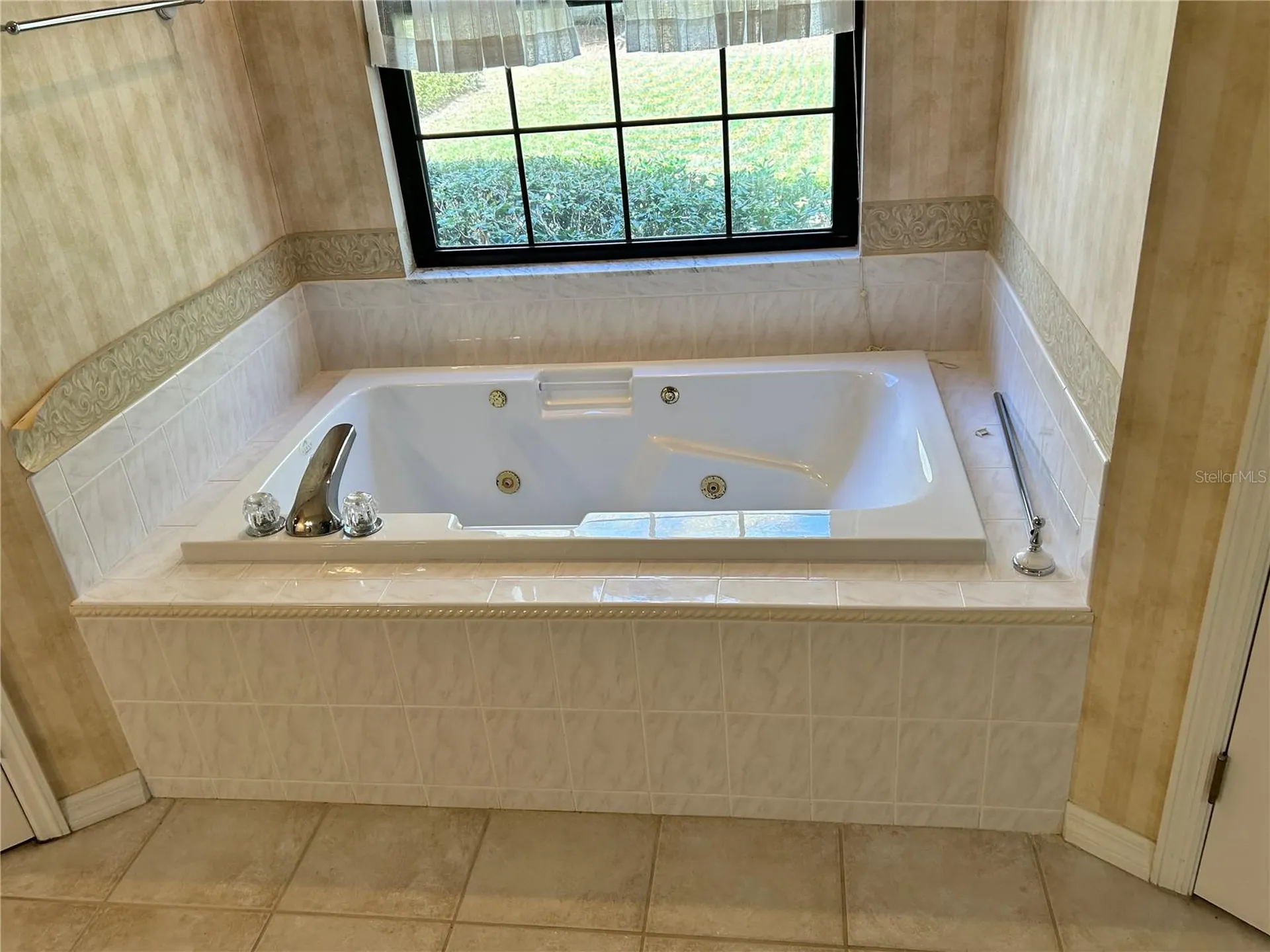 19112 NW 156th Avenue Alachua FL 32615