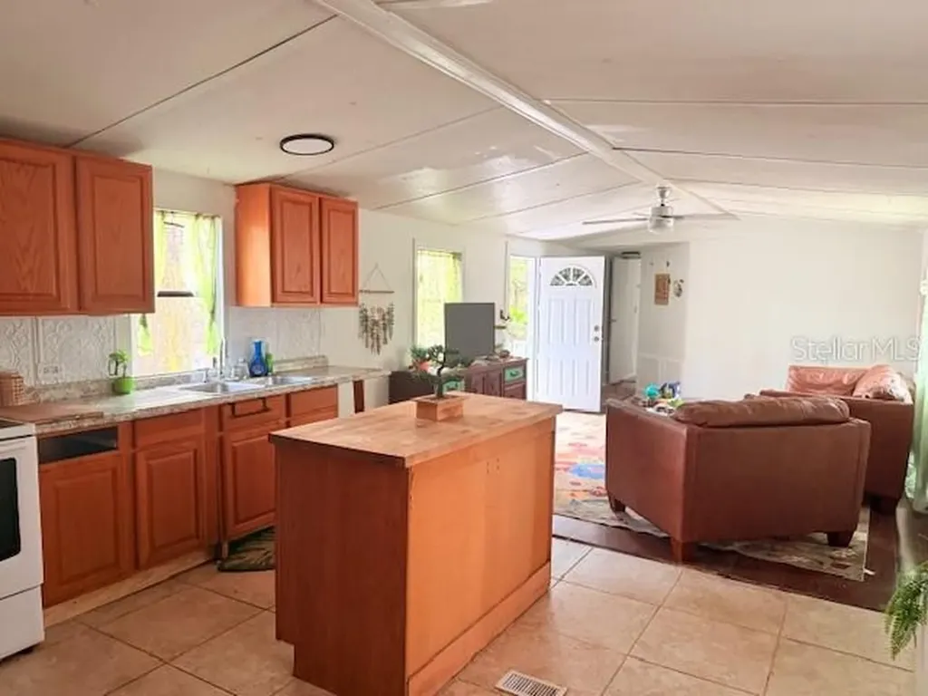 10297 SW 160th Street Dunnellon FL 34432
