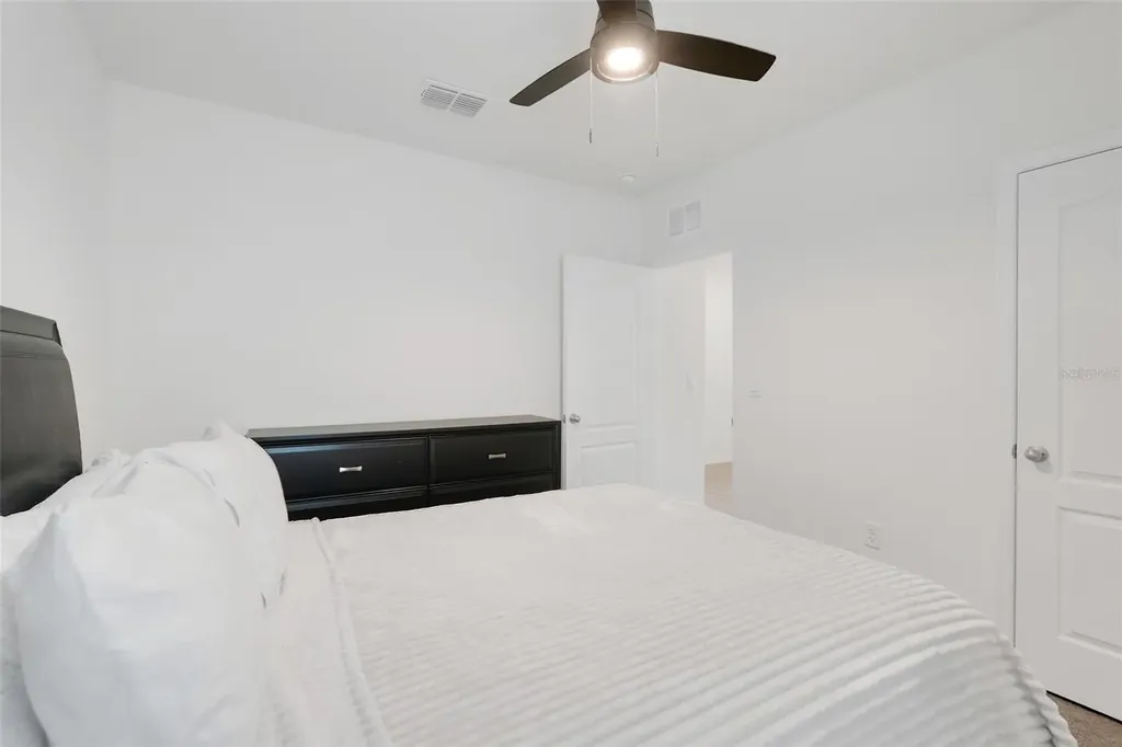 11400 Amber Ridge Drive Zellwood FL 32798