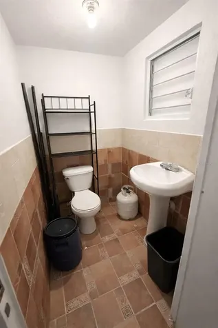 172 Rio Abajo Cidra PR 00739