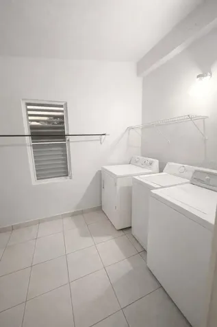 172 Rio Abajo Cidra PR 00739