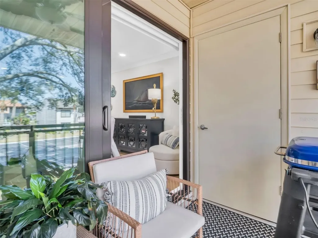 346 Moorings Cove Drive Tarpon Springs FL 34689