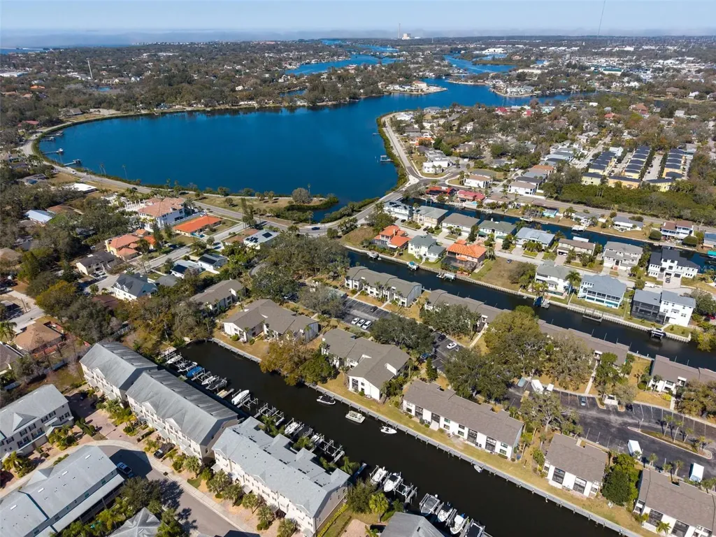 346 Moorings Cove Drive Tarpon Springs FL 34689