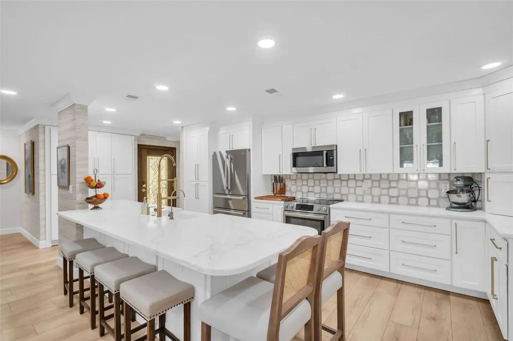 346 Moorings Cove Drive Tarpon Springs FL 34689