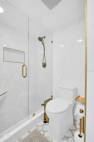 346 Moorings Cove Drive Tarpon Springs FL 34689
