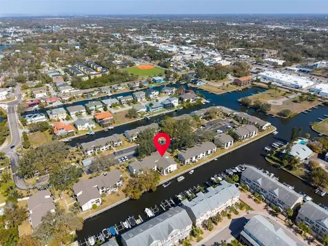 346 Moorings Cove Drive Tarpon Springs FL 34689