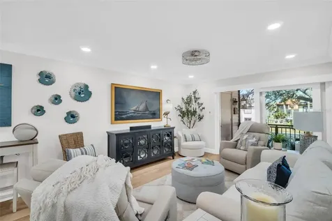346 Moorings Cove Drive Tarpon Springs FL 34689