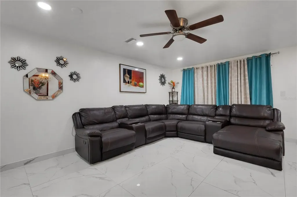 2634 N Dr Martin Luther King Way Sarasota FL 34234