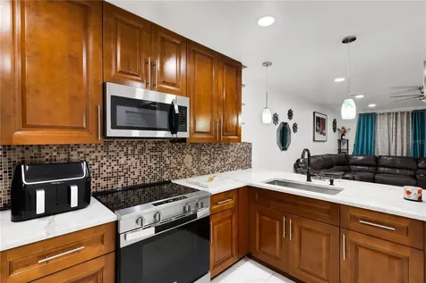 2634 N Dr Martin Luther King Way Sarasota FL 34234
