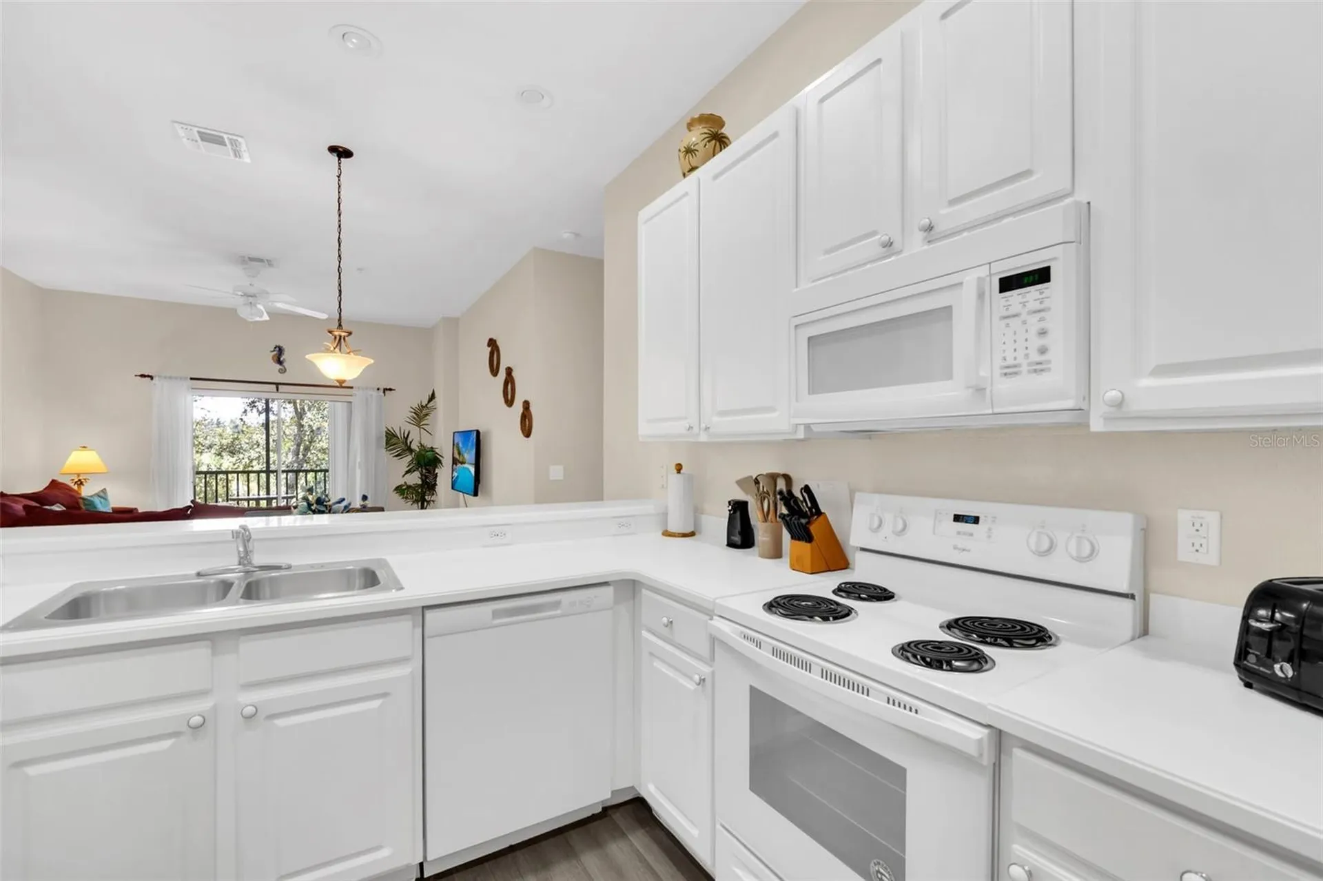 615 Lucaya Loop Davenport FL 33897