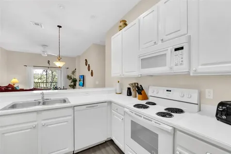 615 Lucaya Loop Davenport FL 33897