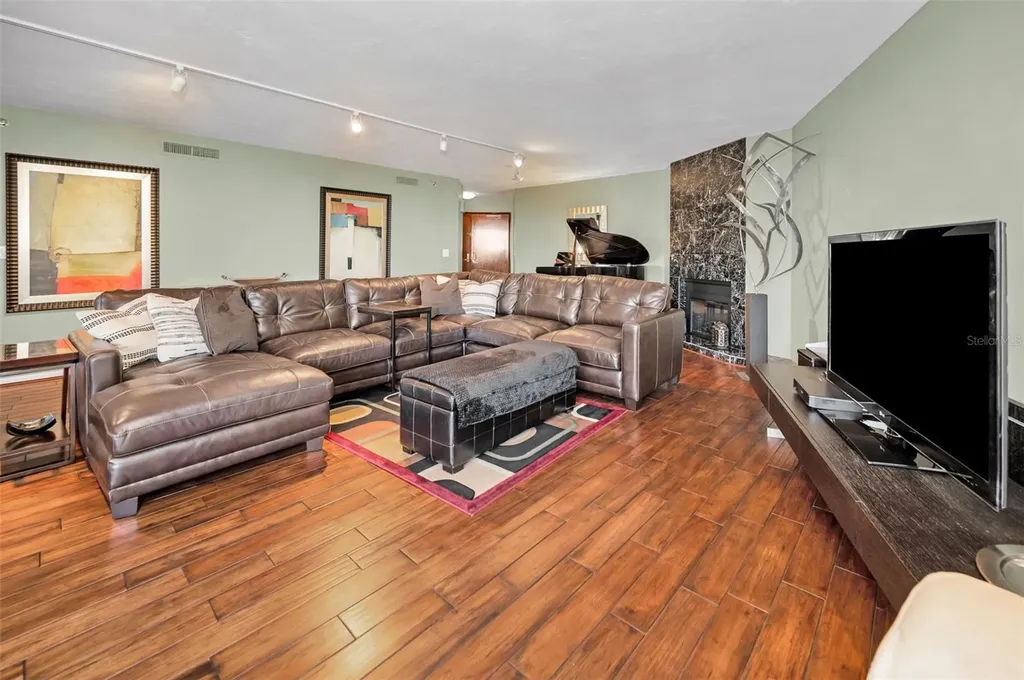 1660 Gulf Boulevard Clearwater Beach FL 33767
