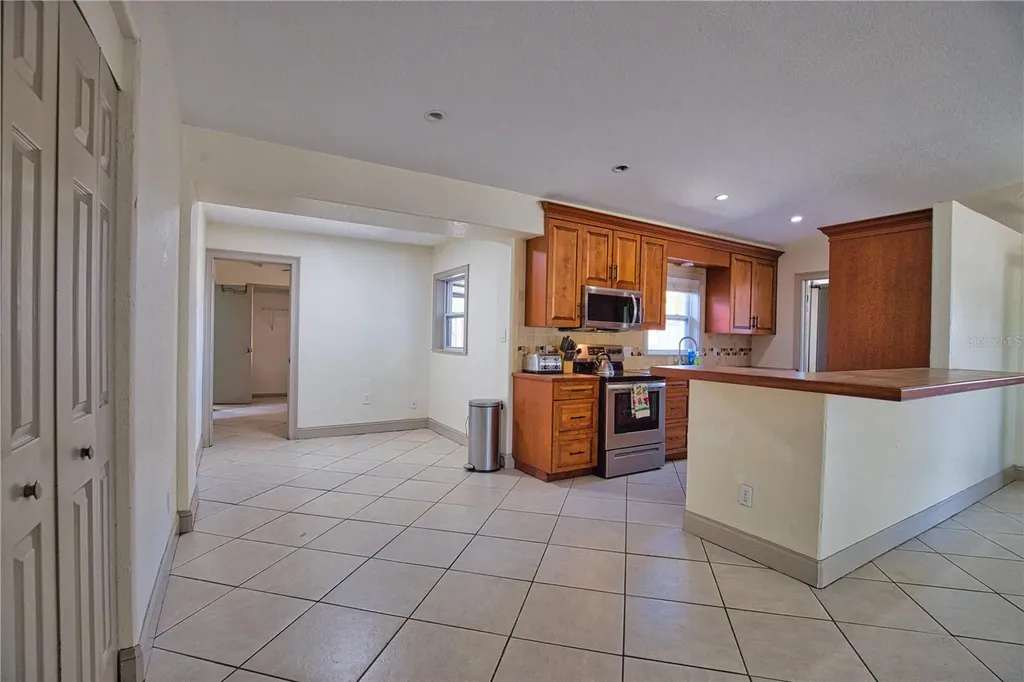 1937 Gold Avenue Sarasota FL 34235