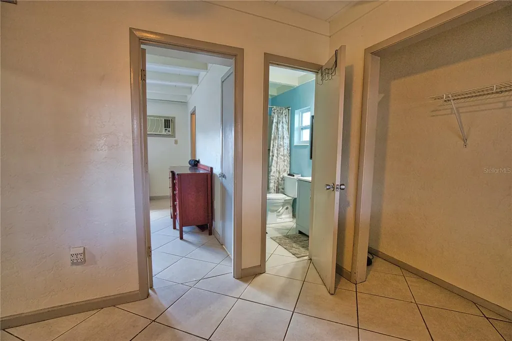1937 Gold Avenue Sarasota FL 34235