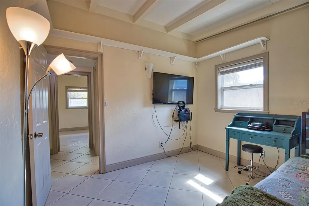 1937 Gold Avenue Sarasota FL 34235