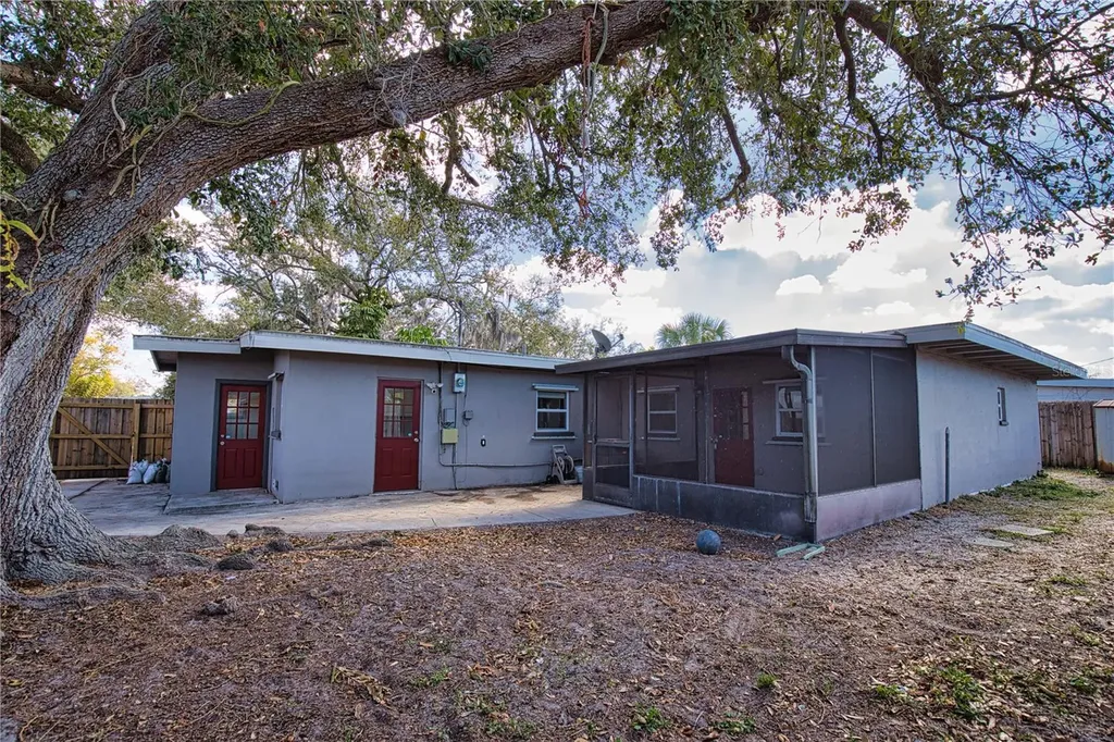 1937 Gold Avenue Sarasota FL 34235