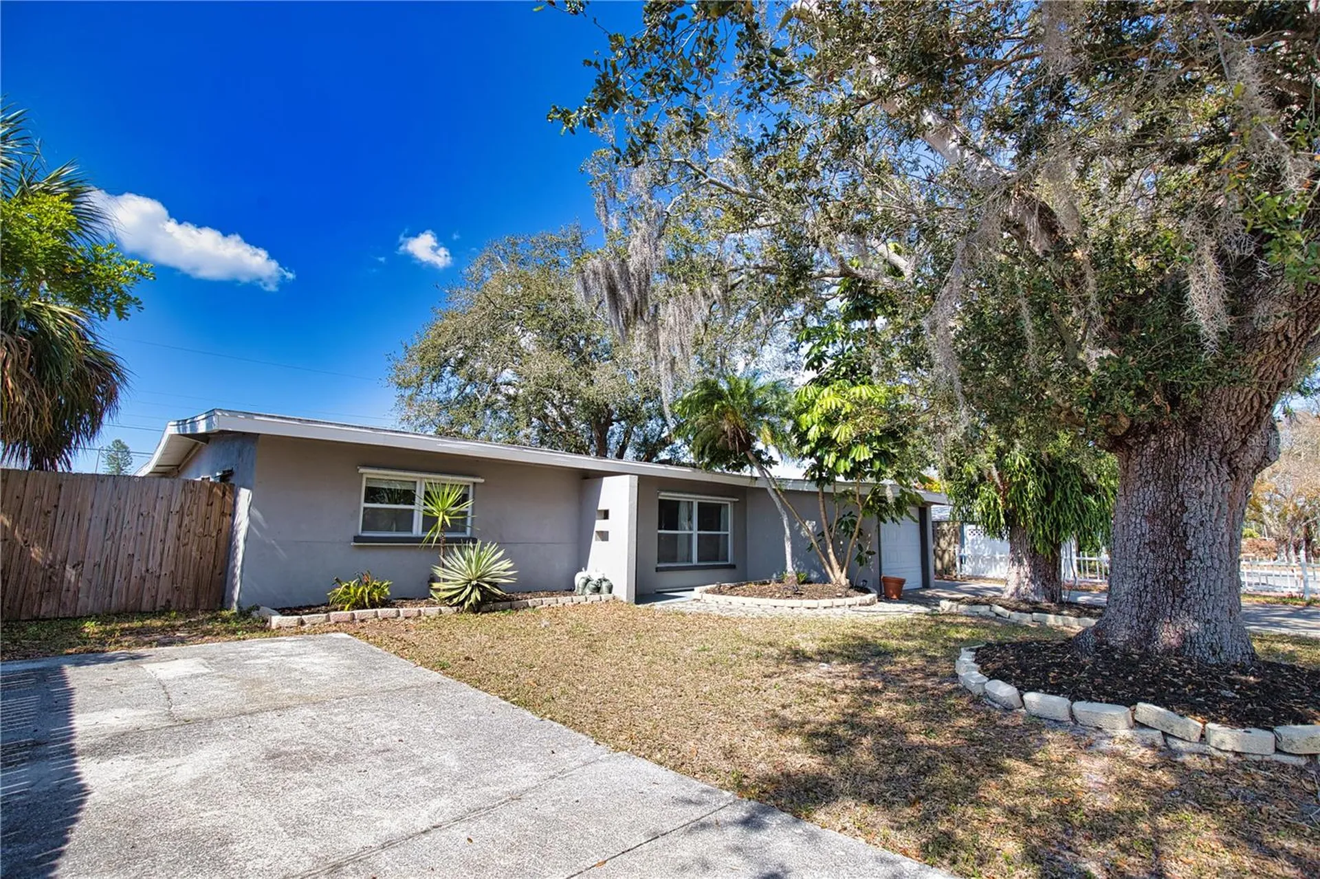 1937 Gold Avenue Sarasota FL 34235
