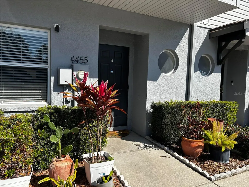 4455 Har Paul Circle Tampa FL 33614