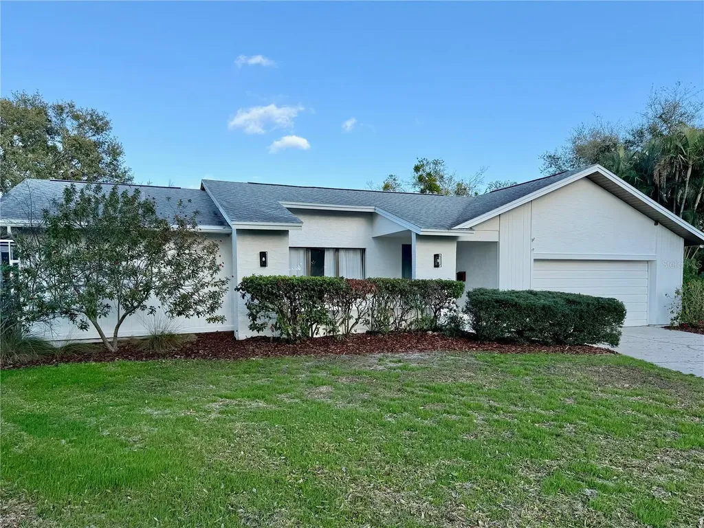 7255 18th Street NE St Petersburg FL 33702