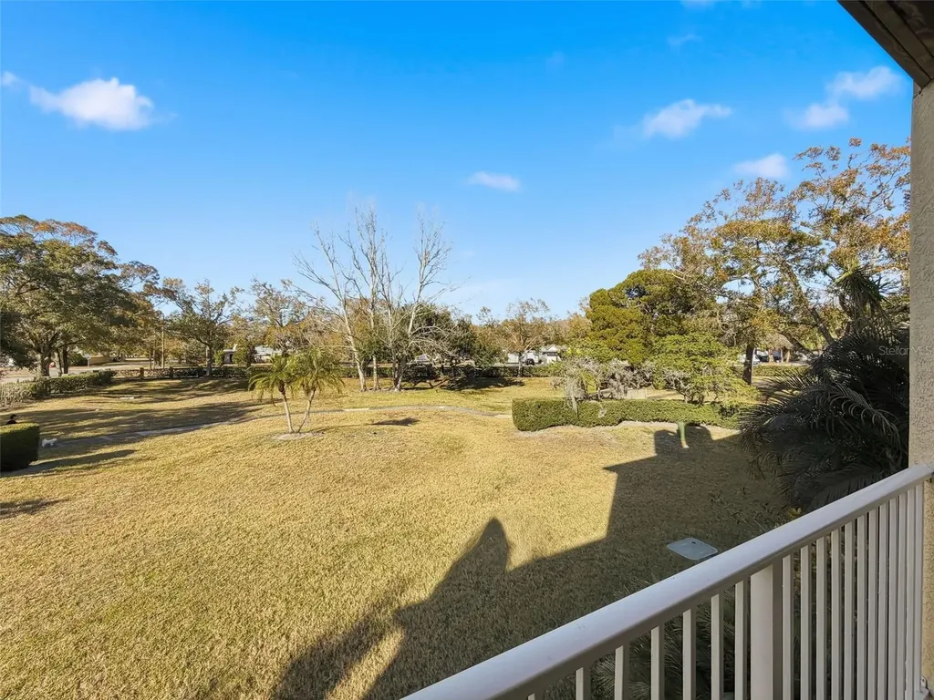 106 Brent Circle Oldsmar FL 34677